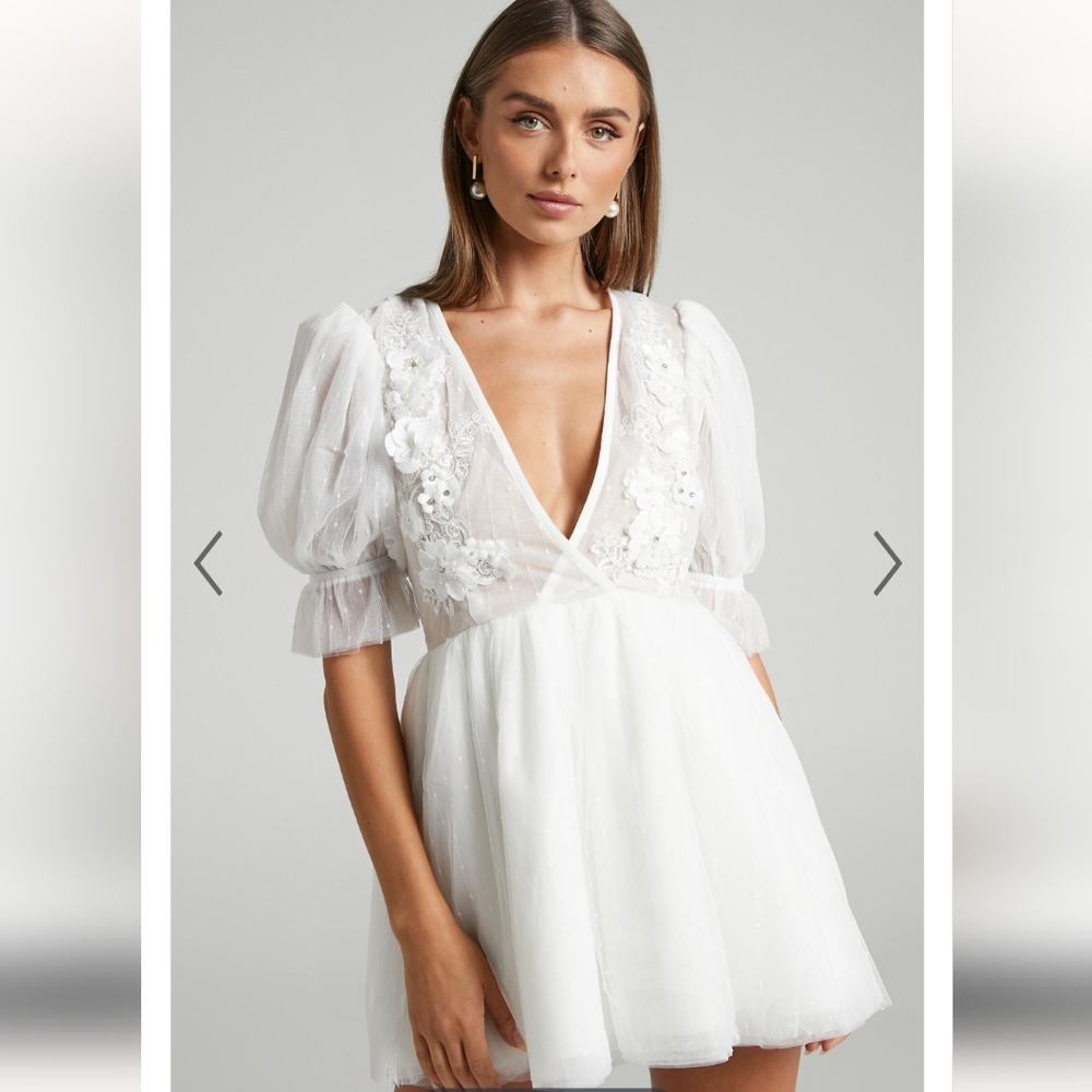 White mini tulle dress